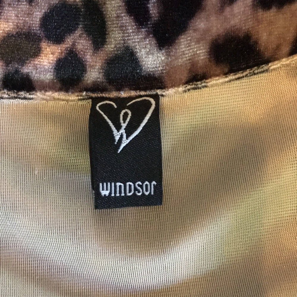 Windsor Velour Robe/Jacket - Picture 3 of 6